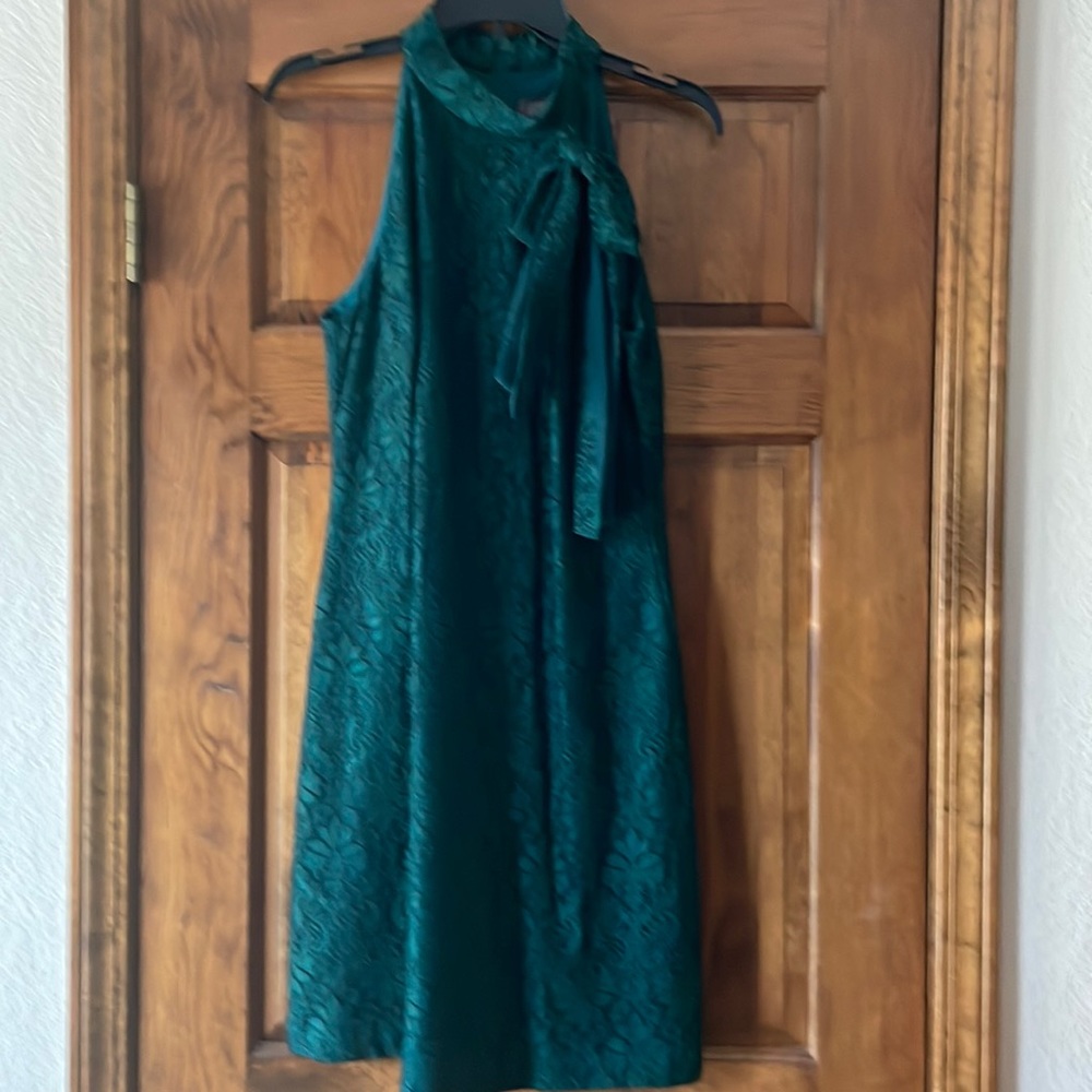 Vince Camuto green lace halter dress